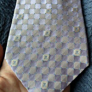Chanel Mens Tie: VERY RARE Light Purple Silk Tie w/ CC Jacquard Logo in Lt Blue